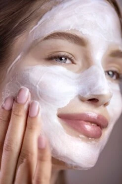 Phyto-Blanc Brightening Cleansing Foam-In Cream 8 Phyto-Blanc Brightening Cleansing Foam-In Cream -Lanvin Paradise 3473311590503 alt1