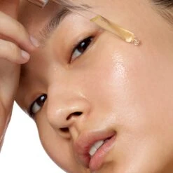 Celestial Black Diamond Retinol Oil 7 Celestial Black Diamond Retinol Oil -Lanvin Paradise 5060280370441 alt22