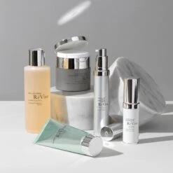 Gel Cleanser Gentle Purifying Wash -Lanvin Paradise GELCL BRIGHTENING Q12021 2000x2000 e7e4f2ac 8b89 4be4 b17c e1a1c4e1ed4a